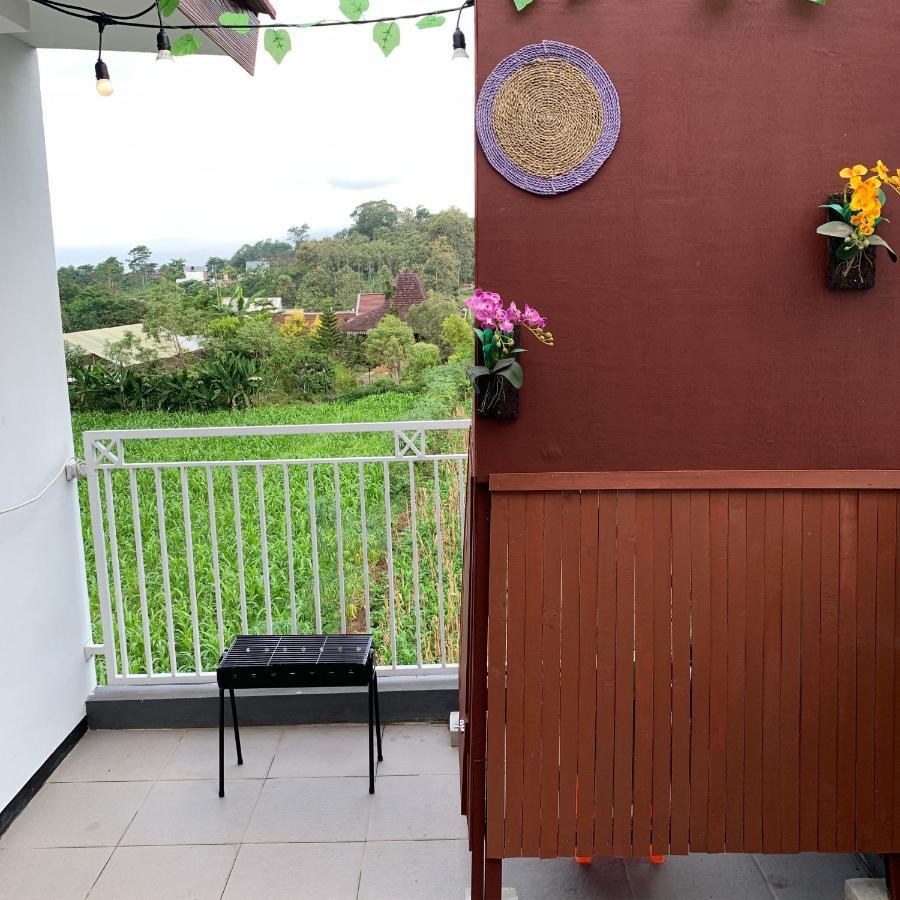 Kayz Villa Batu Dengan Kolam Renang Pribadi Exterior foto